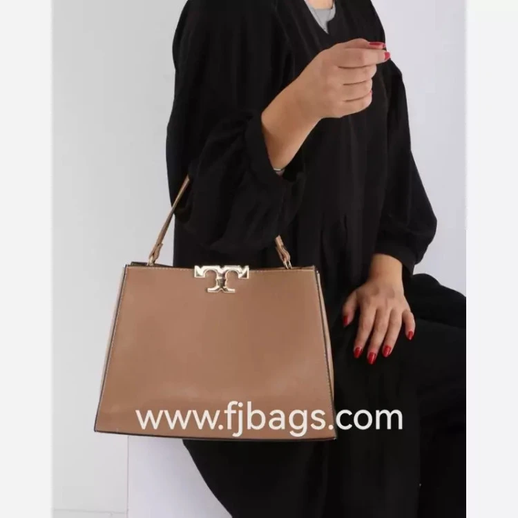 کیف زنانه مجلسی هیلان کدz102