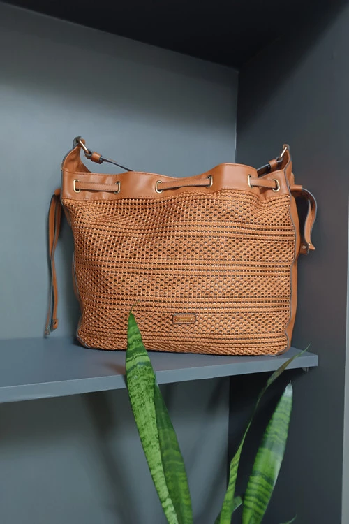 کیف چرم دوشی بسیار خوشرنگ