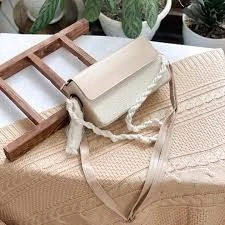 کیف کنفی دوشی زنانه