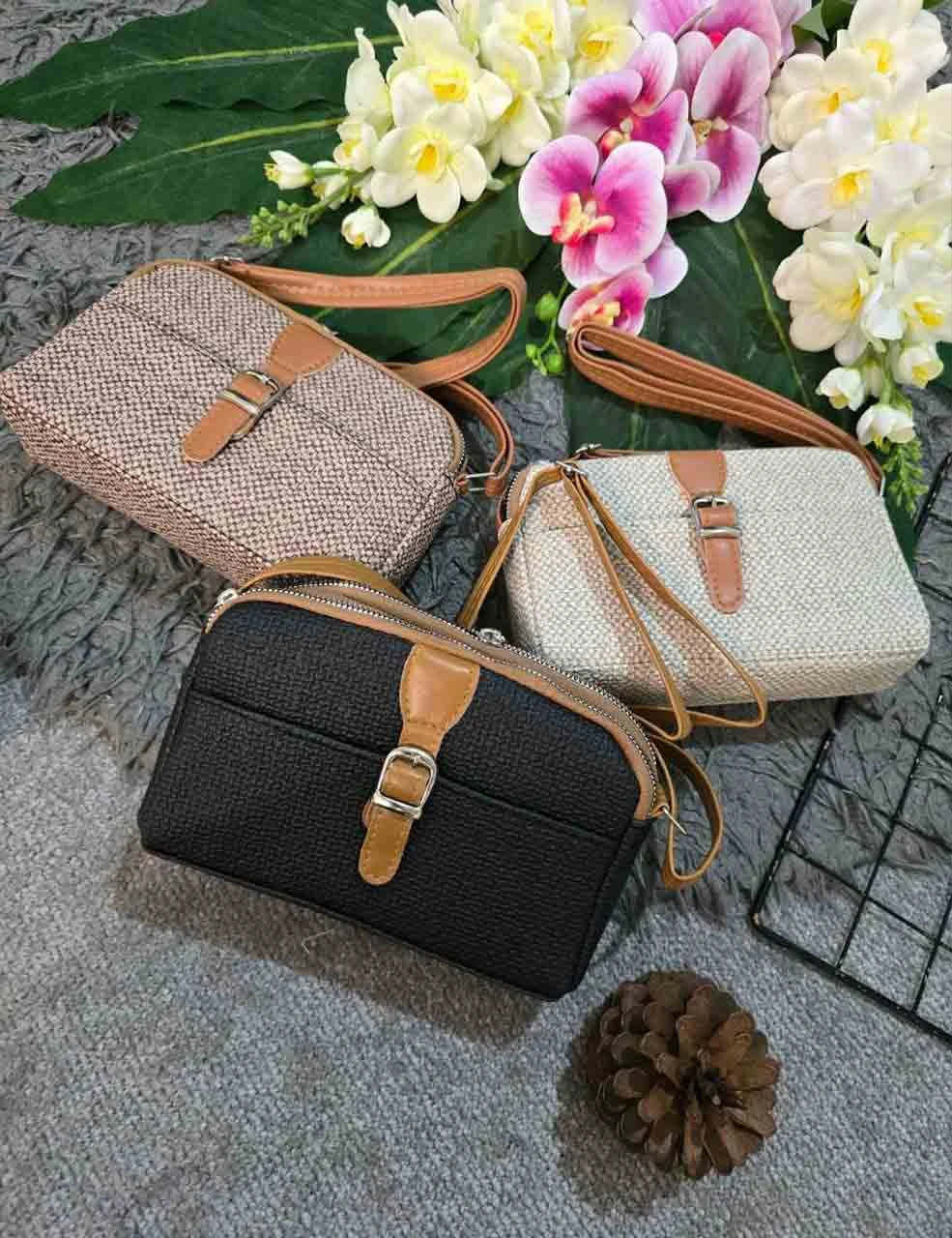 کیف کوچک طرح کنفی رویا