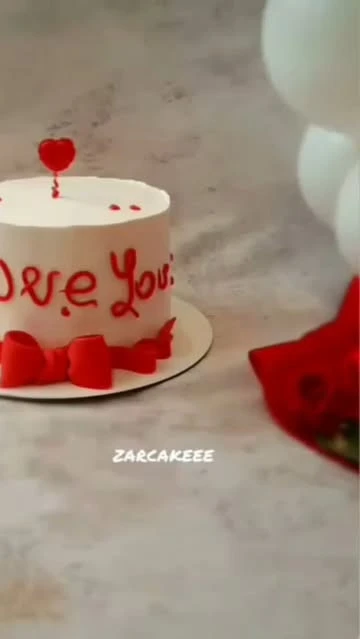 کیک ilove u وزن یک کیلو ونیم