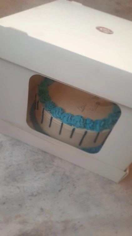 کیک ابی سورمه ای مردانه خامه ای وزن ۳کیلو