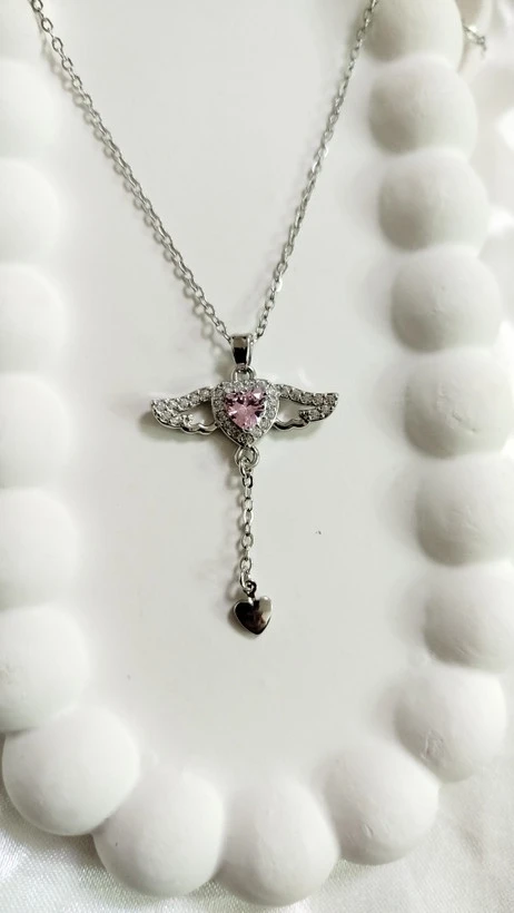 گردنبند بال فرشته قلبی نگین صورتی استیل رنگ ثابت برند سواروسکی Swarovski