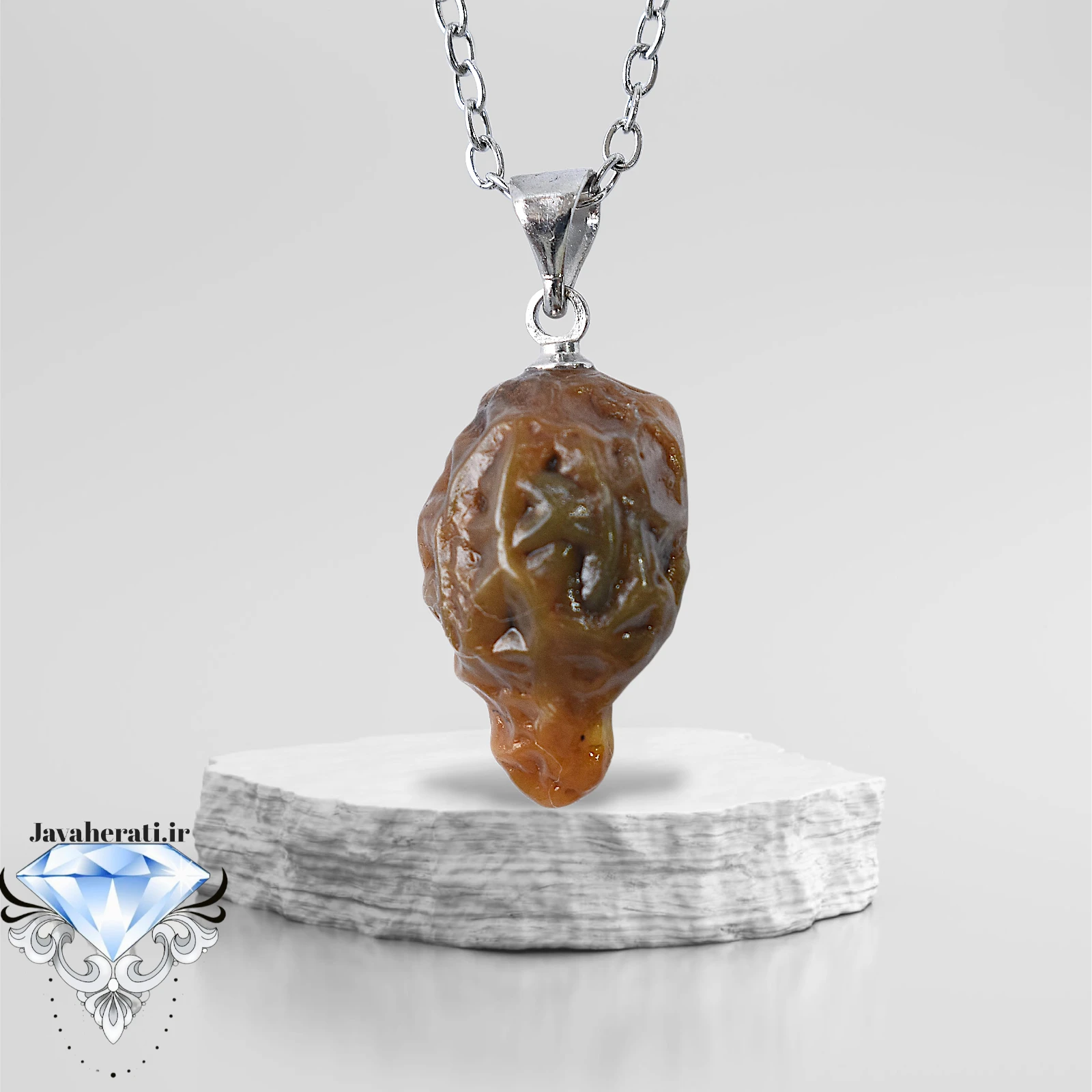 گردنبند زوعه رگه دار طبیعی Z24