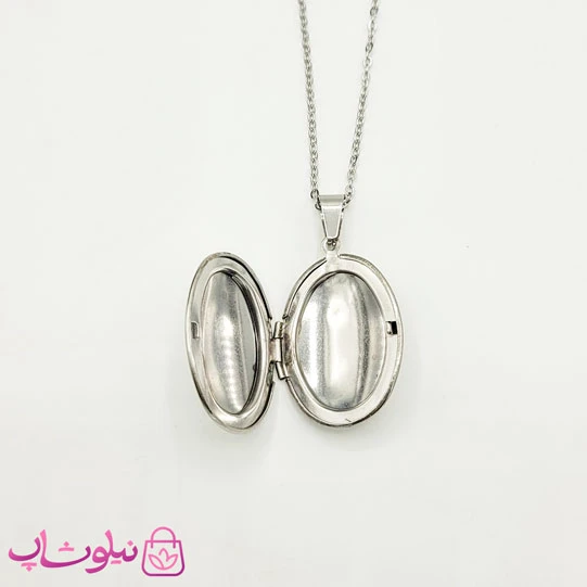گردنبند لاکت عکس زنانه استیل نقره ای بیضی شکل کد 180