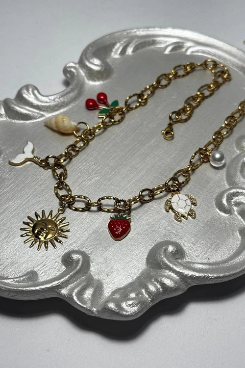 گردنبند چارمی