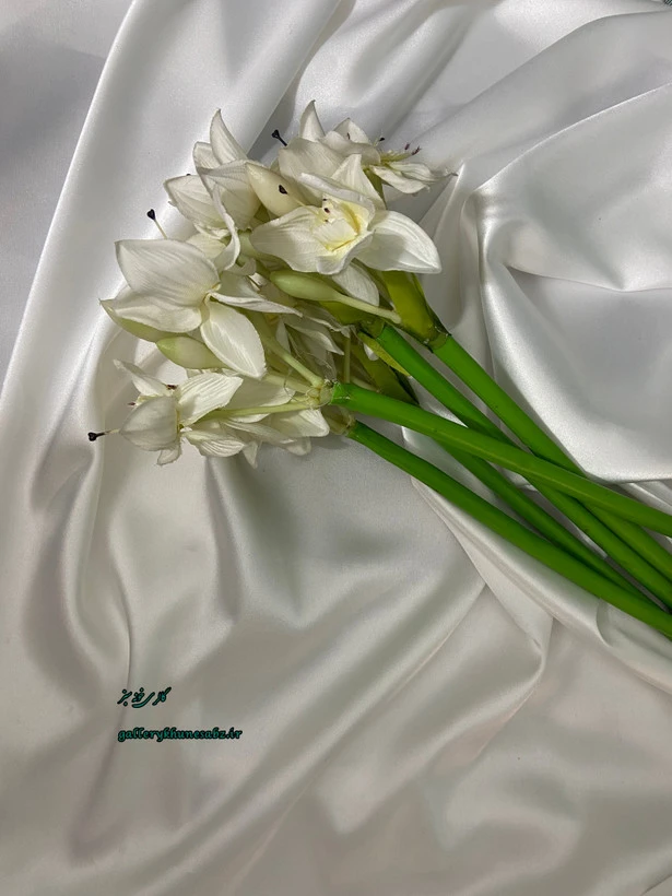 گل نرگس مصنوعی رنگ سفید