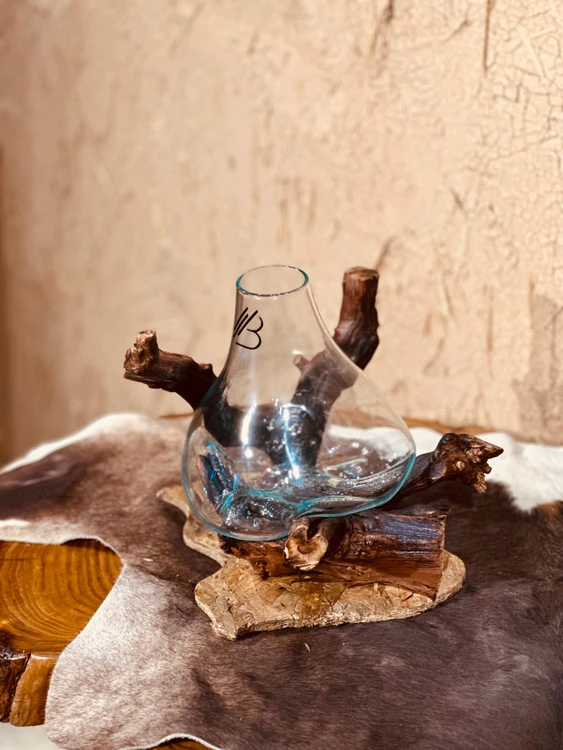 گلدان آبگینه چوب و شیشه مینیمال