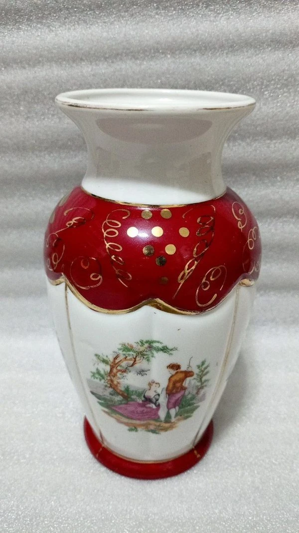 گلدان تک دنسی