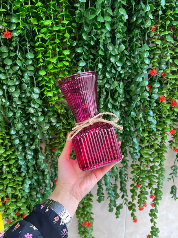 گلدان شیشه ای رنگی سرخ ابی
