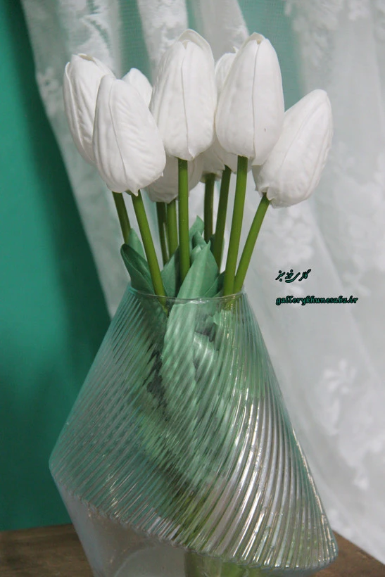 گلدان شیشه ای شفاف کد ۰۴