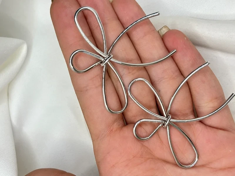 گوشوار دفرمه پاپیون