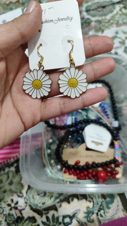 گوشواره بابونه استیل