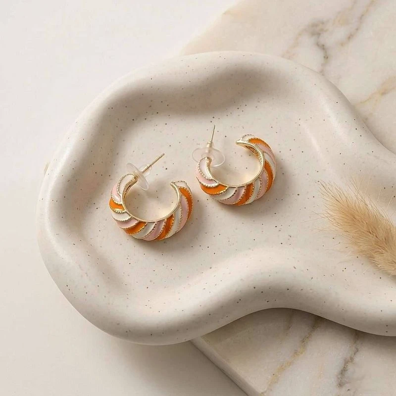 گوشواره حلقه‌ای مدل پیچ‌پیچی