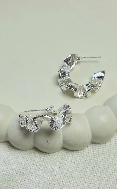 گوشواره حلقه ای پیچی