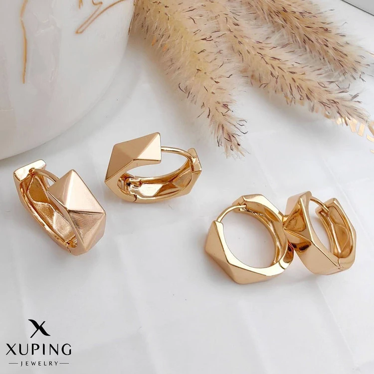 گوشواره حلقه ای چندضلعی