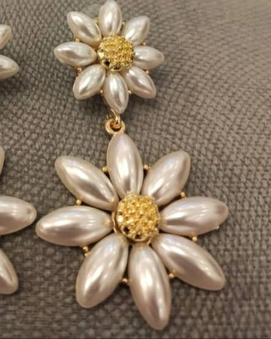 گوشواره زارا بابونه