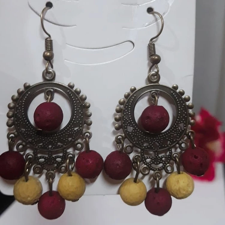 گوشواره سنتی با سنگ لاوا