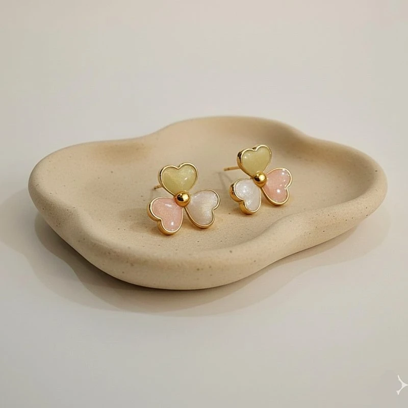 گوشواره طرح گل مدل گل سه رنگ