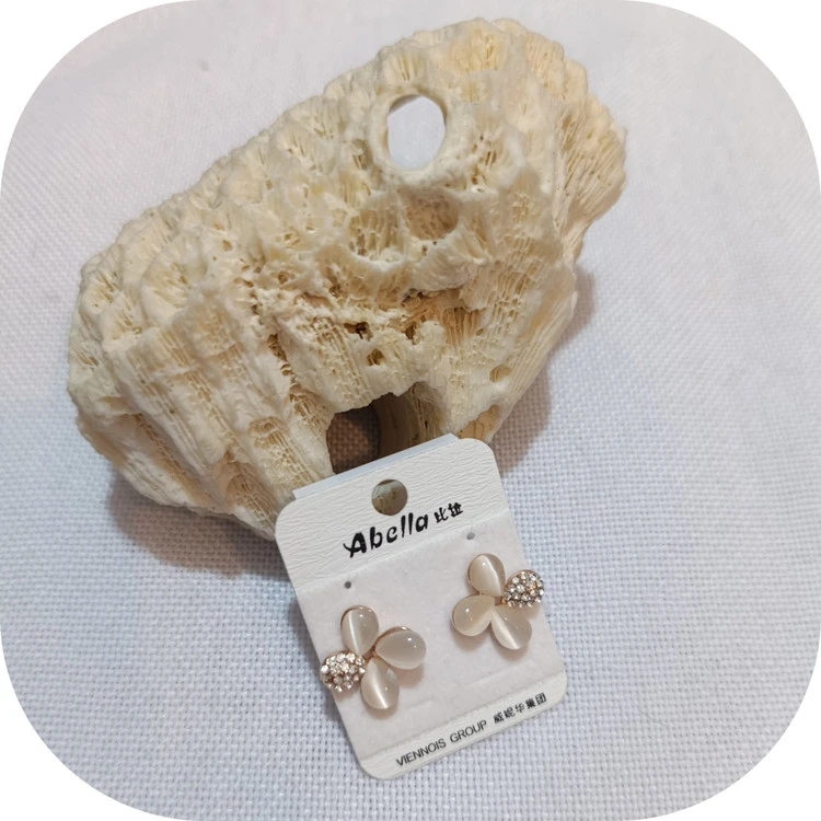 گوشواره میخی جنس سنگ اپال رنگ ثابت