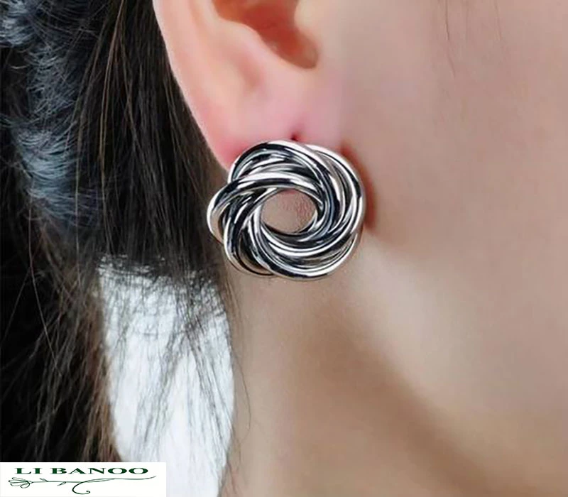 گوشواره میخی زنانه طرح گل