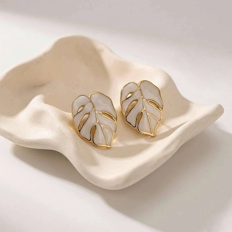 گوشواره میخی طرح برگ انجیری