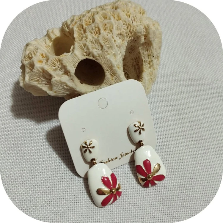 گوشواره میخی مدل میناکاری
