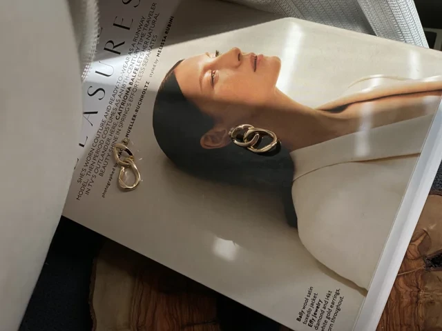 گوشواره کارتیر درشت ابکاری طلا