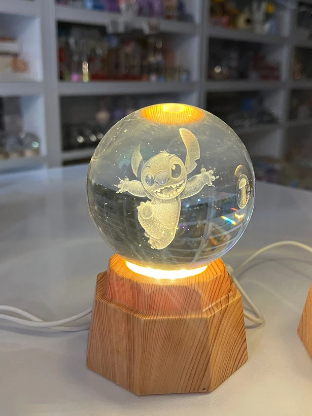 گوی کریستال پایه چرخشی 3D استیج و عروس دریایی