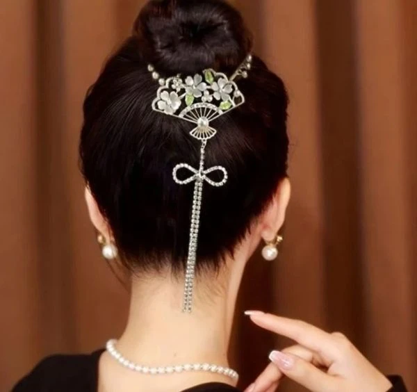 گیره گوجه ایی بادبزنی زایا